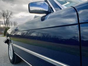 Mercedes-Benz 560 SL 1986 года  (NA)